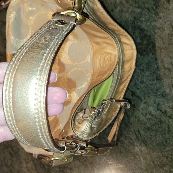 COACH handbag - Picture 5 of 11